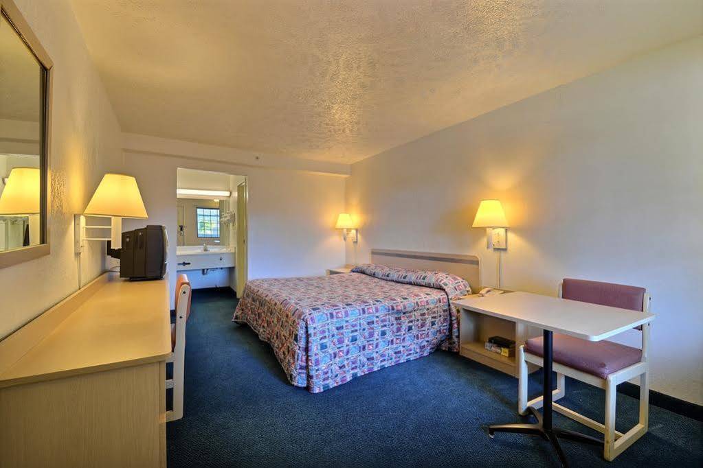 Days Inn By Wyndham Indianapolis South Ngoại thất bức ảnh
